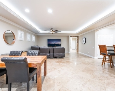 2676 Lochleven Way - Photo Thumbnail 42