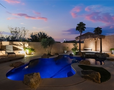 2676 Lochleven Way - Photo Thumbnail 11