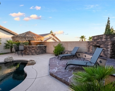 2676 Lochleven Way - Photo Thumbnail 32