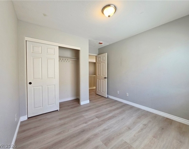3549 Bella Sovana Court - Photo Thumbnail 24