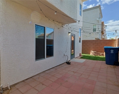 9578 Summer Furnace Street - Photo Thumbnail 34