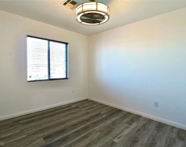 9578 Summer Furnace Street - Photo Thumbnail 18