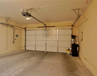9578 Summer Furnace Street - Photo Thumbnail 7