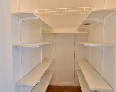 9578 Summer Furnace Street - Photo Thumbnail 13