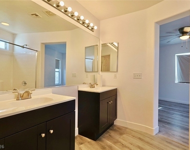 9578 Summer Furnace Street - Photo Thumbnail 32
