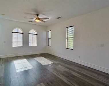 9578 Summer Furnace Street - Photo Thumbnail 15
