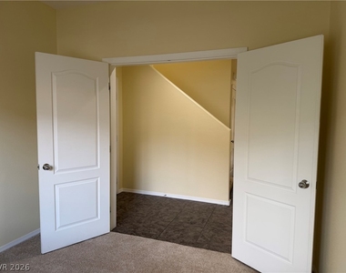 10629 Axis Mountain Court - Photo Thumbnail 10