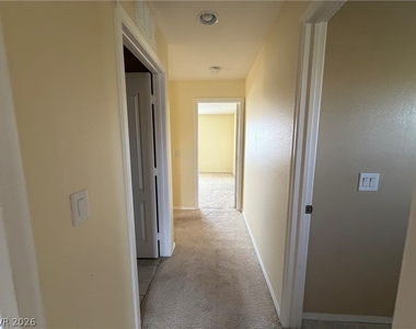 10629 Axis Mountain Court - Photo Thumbnail 14