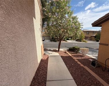 10629 Axis Mountain Court - Photo Thumbnail 36