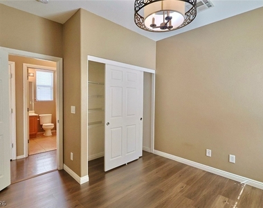 10643 Tray Mountain Avenue - Photo Thumbnail 10