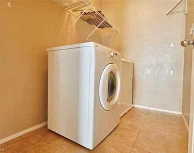 10643 Tray Mountain Avenue - Photo Thumbnail 16