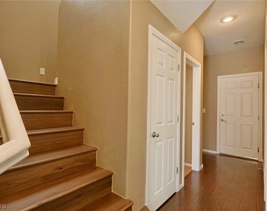 10643 Tray Mountain Avenue - Photo Thumbnail 7