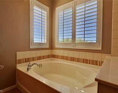 10643 Tray Mountain Avenue - Photo Thumbnail 22