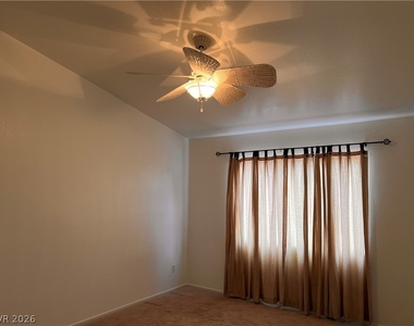 9316 Mountain Range Avenue - Photo Thumbnail 6
