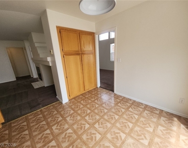 9907 Sparrow Ridge Avenue - Photo Thumbnail 14