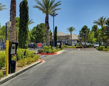 7255 W Sunset Road - Photo Thumbnail 4