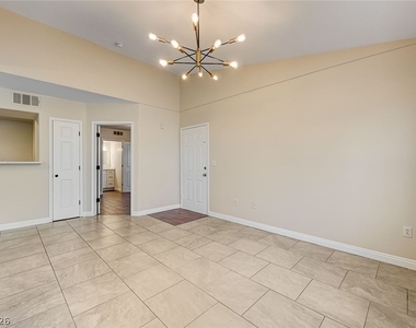 7255 W Sunset Road - Photo Thumbnail 9