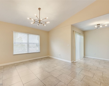 7255 W Sunset Road - Photo Thumbnail 7