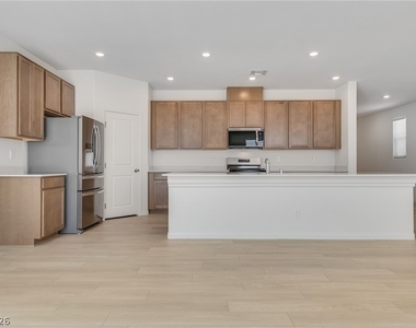 4225 Zilker Park Avenue - Photo Thumbnail 15