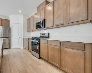 4225 Zilker Park Avenue - Photo Thumbnail 16