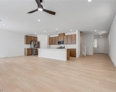 4225 Zilker Park Avenue - Photo Thumbnail 12