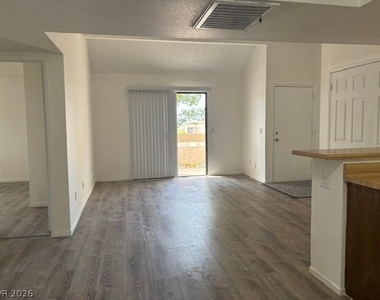 3780 Desert Marina Drive - Photo Thumbnail 10