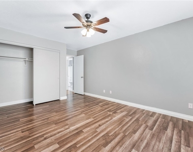 3125 Casey Drive - Photo Thumbnail 17