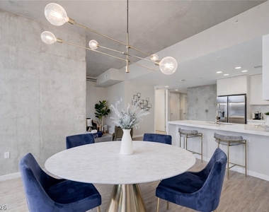 353 Bonneville Avenue - Photo Thumbnail 5
