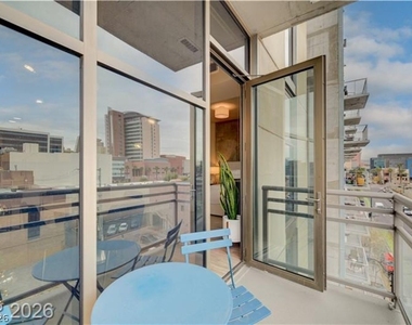 353 Bonneville Avenue - Photo Thumbnail 20