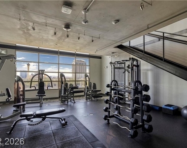 353 Bonneville Avenue - Photo Thumbnail 35