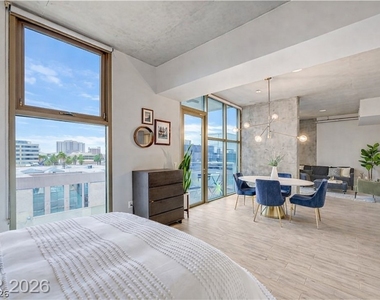 353 Bonneville Avenue - Photo Thumbnail 12