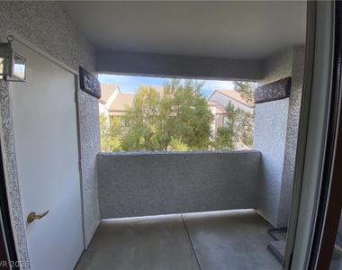 7255 W Sunset Road - Photo Thumbnail 1