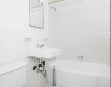 172 East 92nd Street - Photo Thumbnail 4