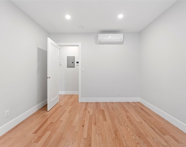 46 North Street - Photo Thumbnail 8