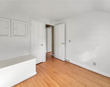 54 Westmoreland Drive - Photo Thumbnail 28