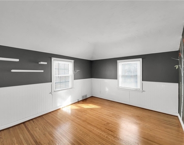 54 Westmoreland Drive - Photo Thumbnail 18