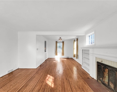 54 Westmoreland Drive - Photo Thumbnail 9