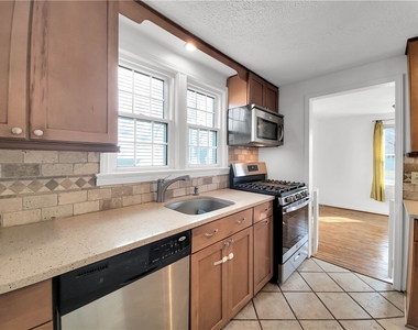 54 Westmoreland Drive - Photo Thumbnail 4