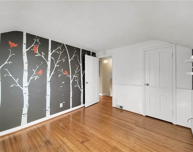 54 Westmoreland Drive - Photo Thumbnail 20