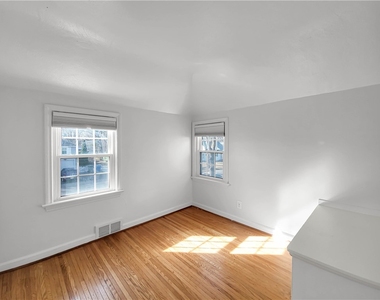 54 Westmoreland Drive - Photo Thumbnail 26