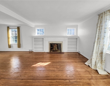 54 Westmoreland Drive - Photo Thumbnail 11