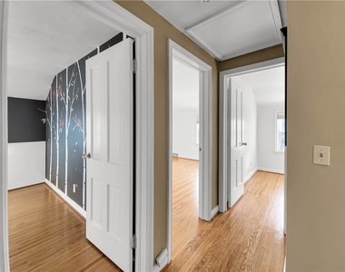 54 Westmoreland Drive - Photo Thumbnail 14