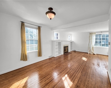 54 Westmoreland Drive - Photo Thumbnail 2
