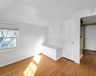 54 Westmoreland Drive - Photo Thumbnail 27