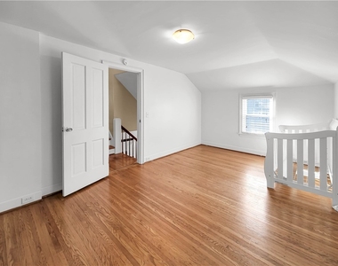 54 Westmoreland Drive - Photo Thumbnail 16