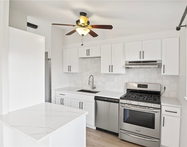 247 Overland Trail - Photo Thumbnail 5