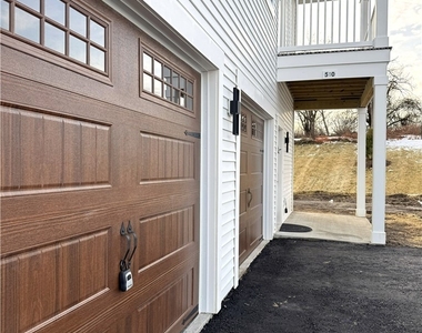 401 Erie Ridge Drive - Photo Thumbnail 10