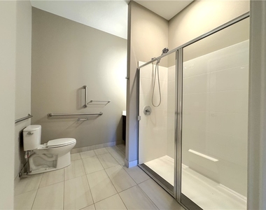 625 S Goodman Street - Photo Thumbnail 7