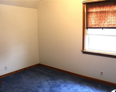 40 Ryan Street - Photo Thumbnail 9