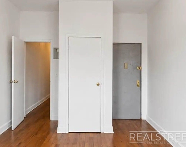311 Troutman Street - Photo Thumbnail 6